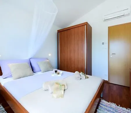 Paradiso Villa *
